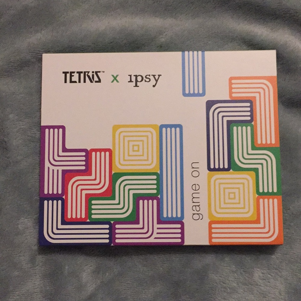 Tetris x Ipsy Game on Eyeshadow Palette